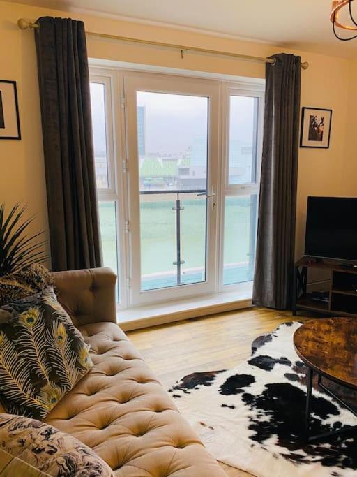 Luxury Riverfront Apartment